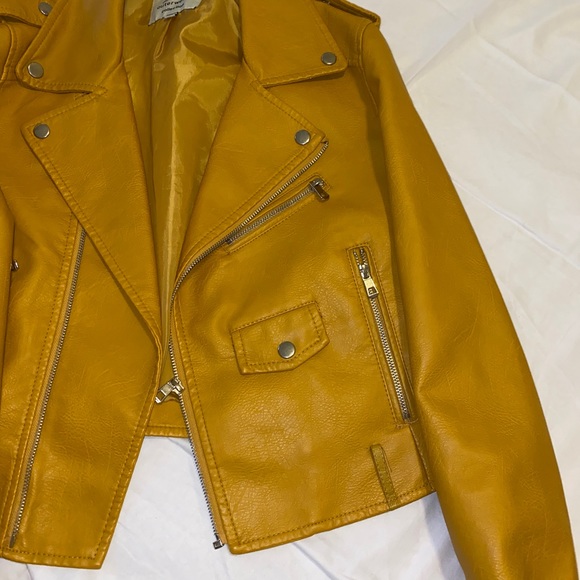 Jacket - Picture 4 of 5